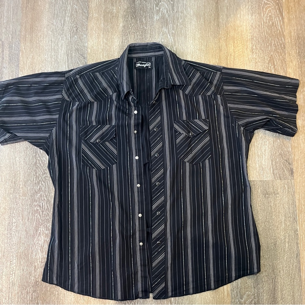 Wrangler Black and White Striped Casual Shirt